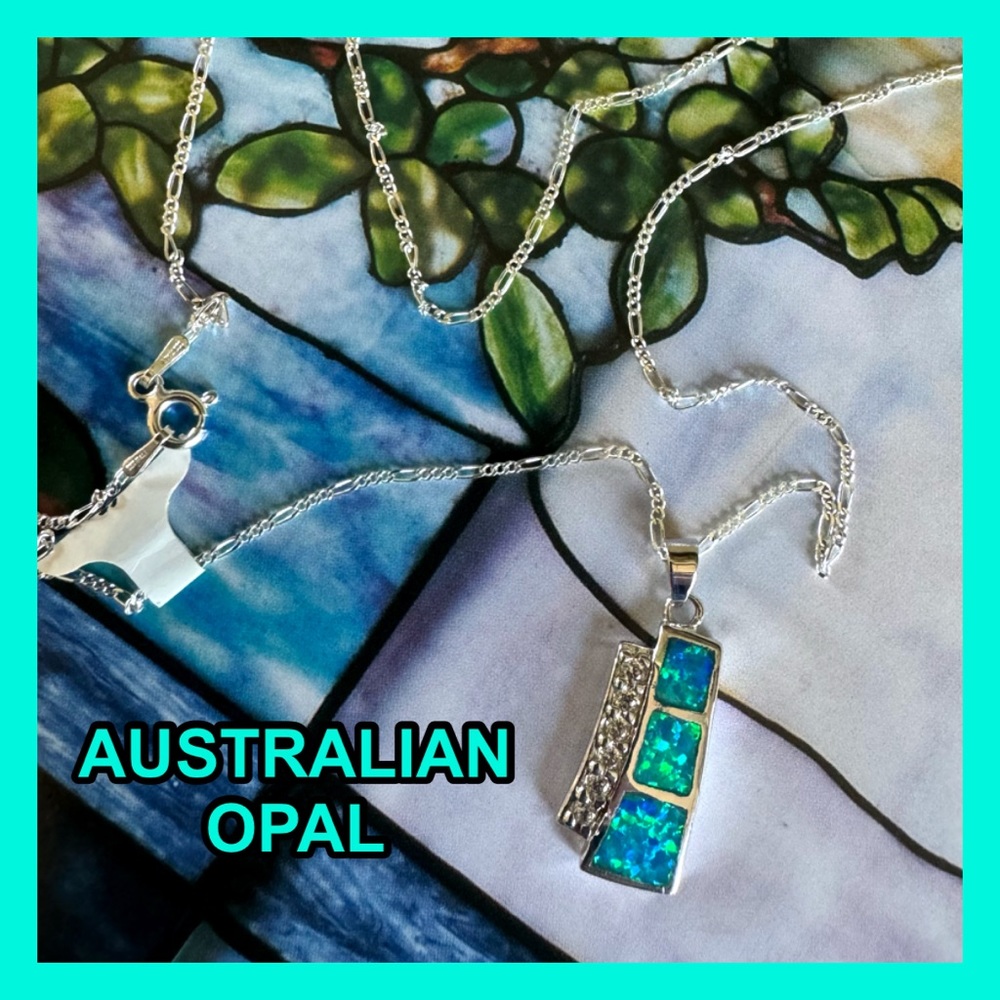 NWT ~ FIREY AUSTRALIAN OPAL PENDANT